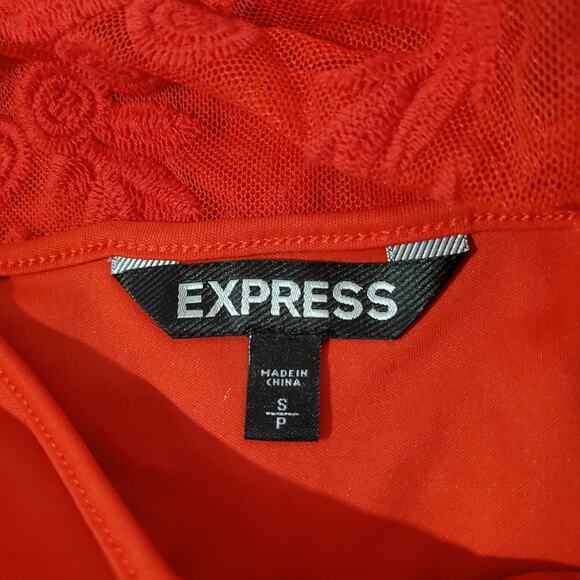 Express Baroque Red Lace 3/4 Sleeve Mini Cocktail Dress Womens Size S Scoop Neck - Picture 8 of 10